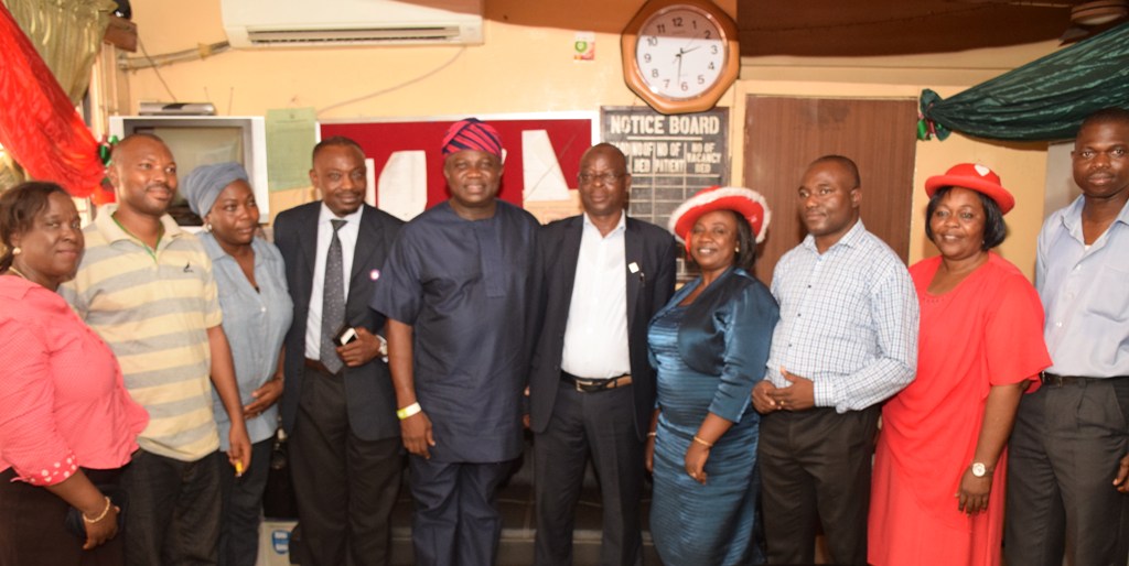 Akinwunmi Ambode visits Gbagada General Hospital