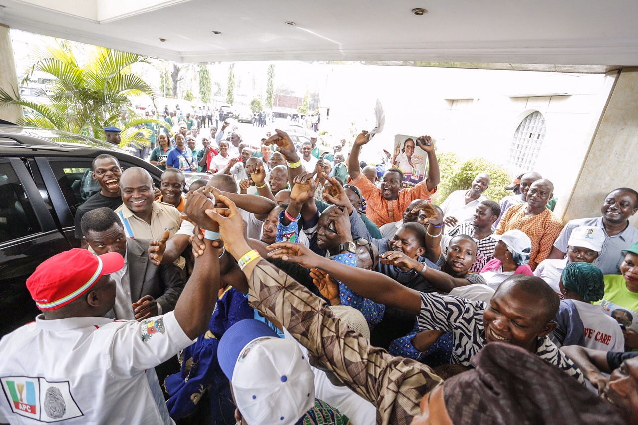 Akinwunmi Ambode on Roadshow in Apapa