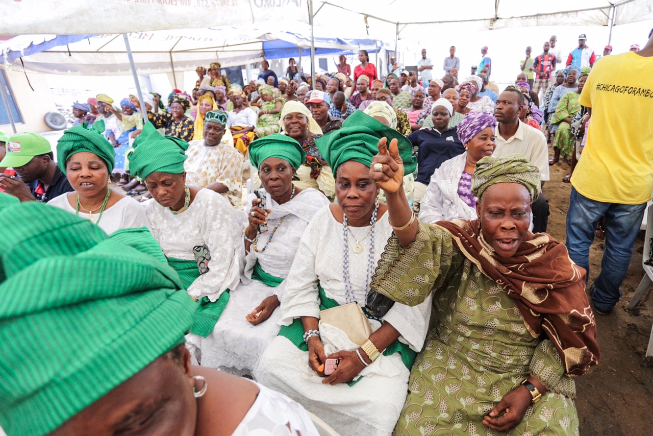 Leaders and members of Itire-Ikate Community during the Town Hall Meeting with Ambode