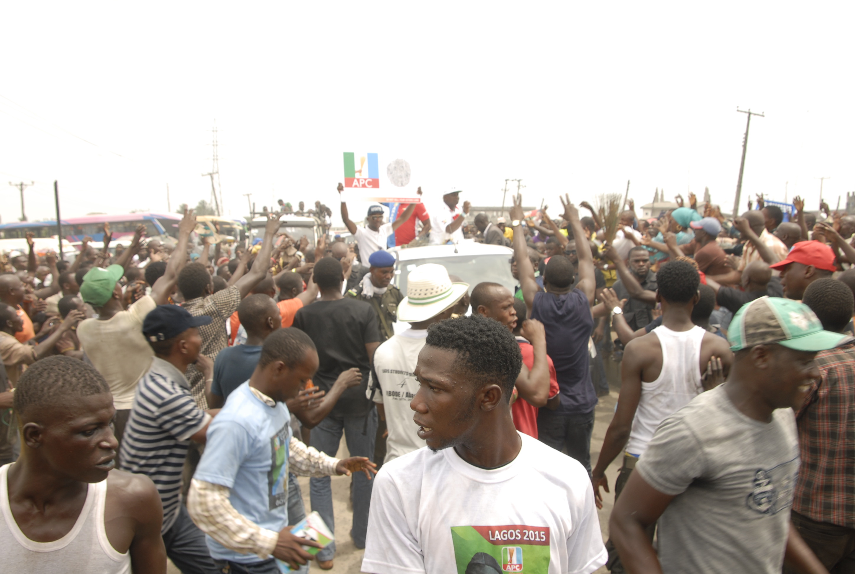 Akinwunmi Ambode Roadshow Warmly Received by Lagosians on Badagry Expressway