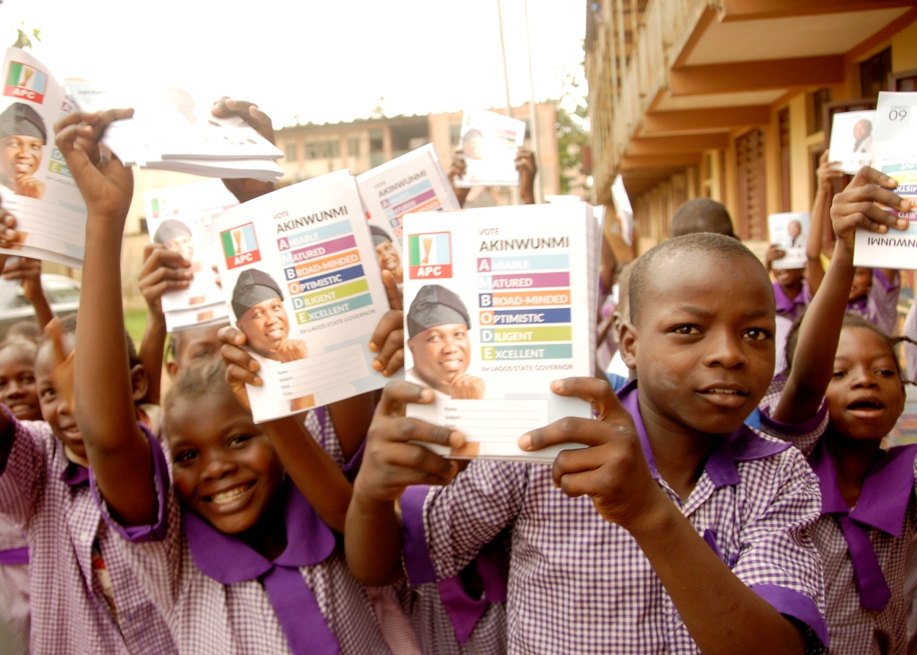 Akinwunmi Ambode's Book Distribution Continues...