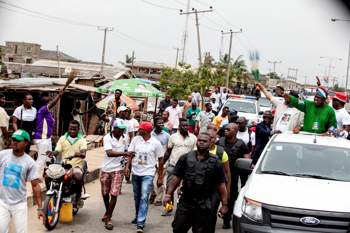 A Cross Section of Lagosians showing their love for Ambode