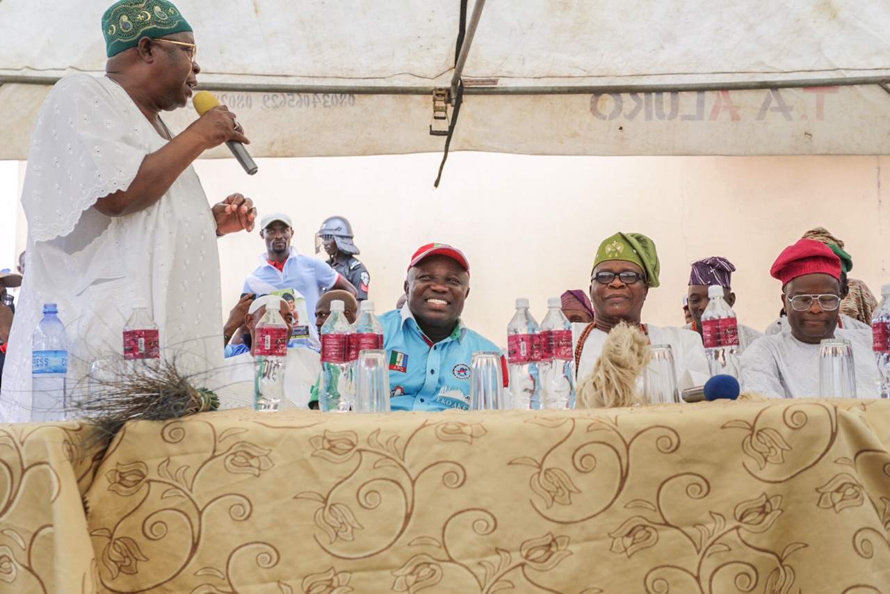 Elders of Itire-Ikate Community during the Town Hall Meeting with Ambode